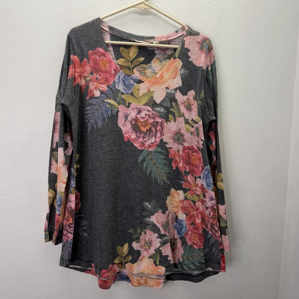 Soft Surroundings Floral Print Tunic Top Soft Knit V Neck Long Sleeve SZ L Gray - Picture 2 of 9